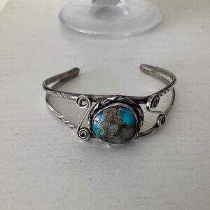Vintage handmade Silver and turquoise bracelet
